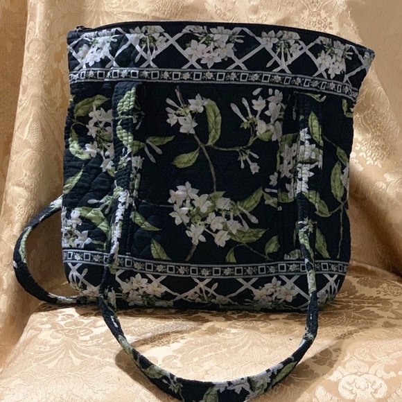 Vera Bradley Zippered Tote-Jasmyn pattern - Picture 4 of 4